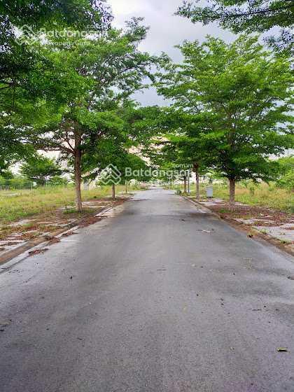 Bán nền dự án long thành, t. đồng nai 300m2 (15x20) sổ đỏ cá nhân, sang tên ngay, giá chỉ 19tr/m2