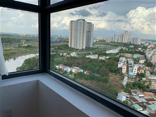 Bán d lusso 2wc 2pn giá 4.5 tỷ vào ở ngay nha, view sông nhà bao mới  0706 679 ***