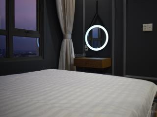Chính chủ cho thuê gấp ch masteri thảo điền 2pn 16tr có full nt, view sông, nhà đẹp  0706 679 ***