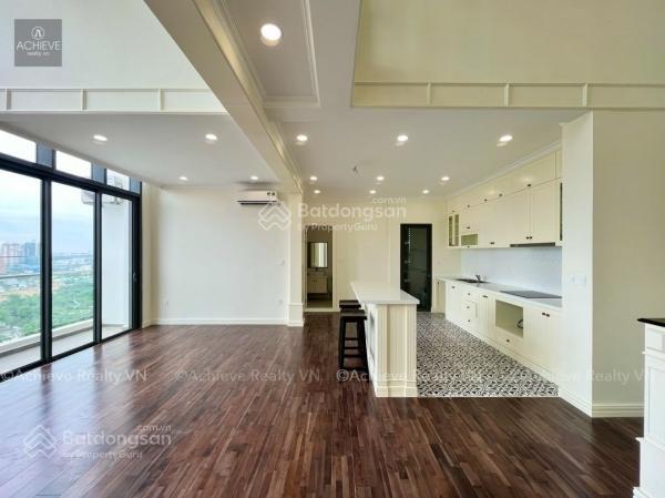 Chính chủ bán d'lusso 2pn 5,8 tỷ, full nội thất. an cư ấm cúng, sổ có rồi 0706 679 ***