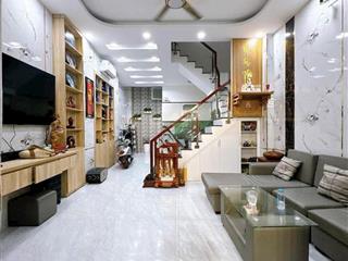 Hxh dương quảng hàm ngay đh văn lang 4 tầng.