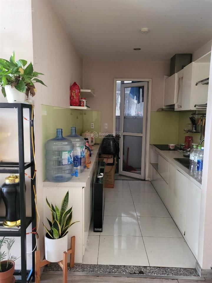 Chính chủ bán căn city gate 2pn, 2wc, view q1, căn góc, giá 2,8 tỷ