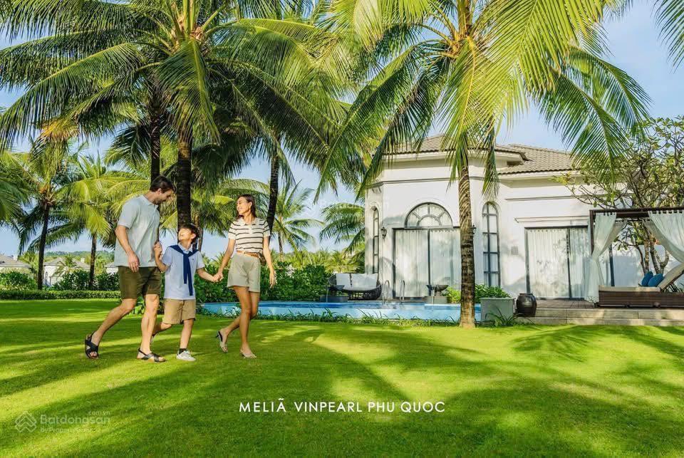 Cắt lỗ sốc 60% biệt thự biển vinpearl phú quốc! ~ 500m2 giá chỉ 9 tỷ. dt cho thuê 1.8 tỷ/năm