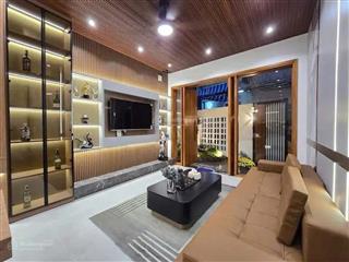 Kẹt vốn làm ăn cần sang nhượng gấp nhà hẻm