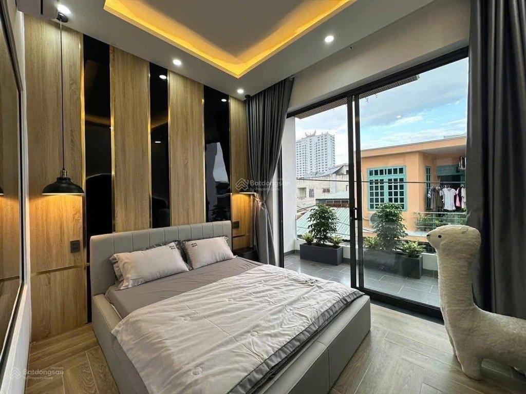 Cần bán gấp nhà nguyễn kiệm p. 9  phú nhuận, gần cv gia định, đang cho thuê 16tr/th,  0904 472 ***