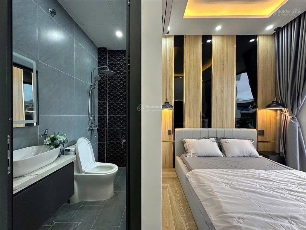 Cần bán gấp nhà nguyễn kiệm p. 9  phú nhuận, gần cv gia định, đang cho thuê 16tr/th,  0904 472 ***