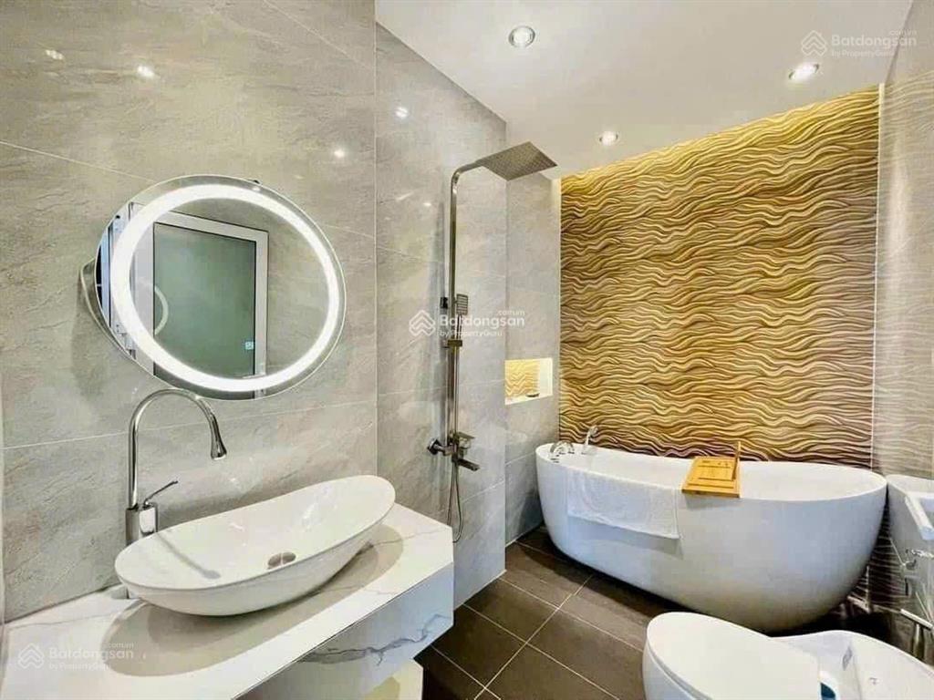 Bán nhà đẹp trần hữu trang, p11 phú nhuận, dt 80m2, kết cấu 3pn, thu nhập 14tr/tháng,  0904 472 ***