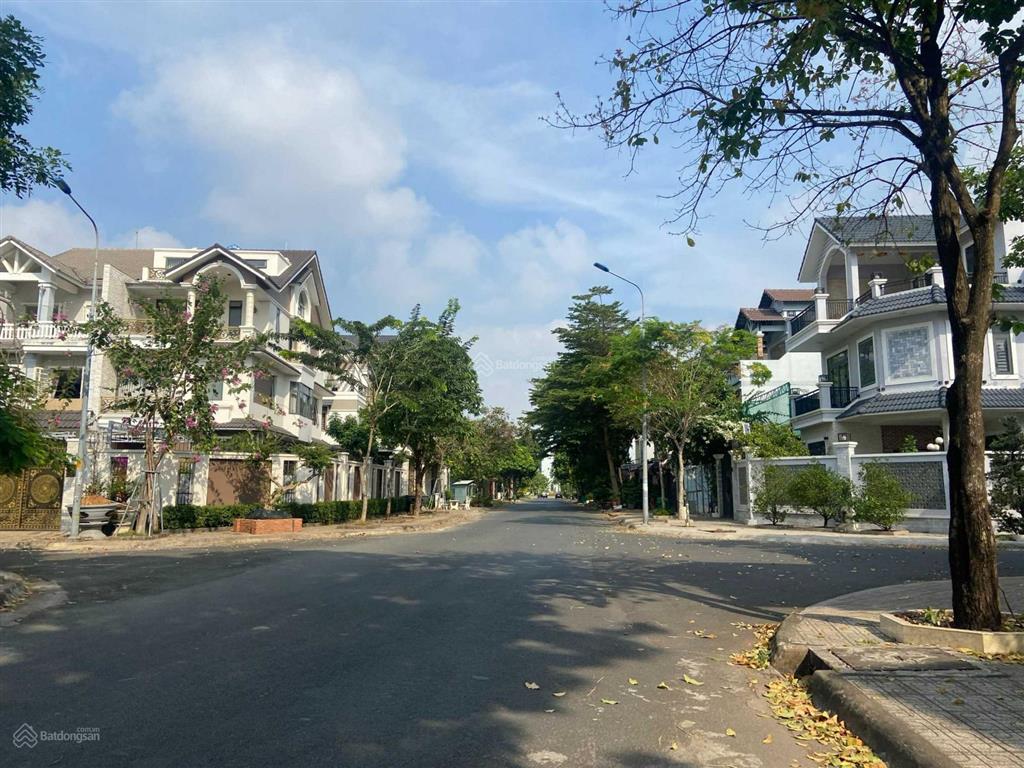 Bán gấp nền biệt thự kdc khang điền dương đình hội, q9. dt 8x25m vị trí đẹp, pháp lý sổ đỏ