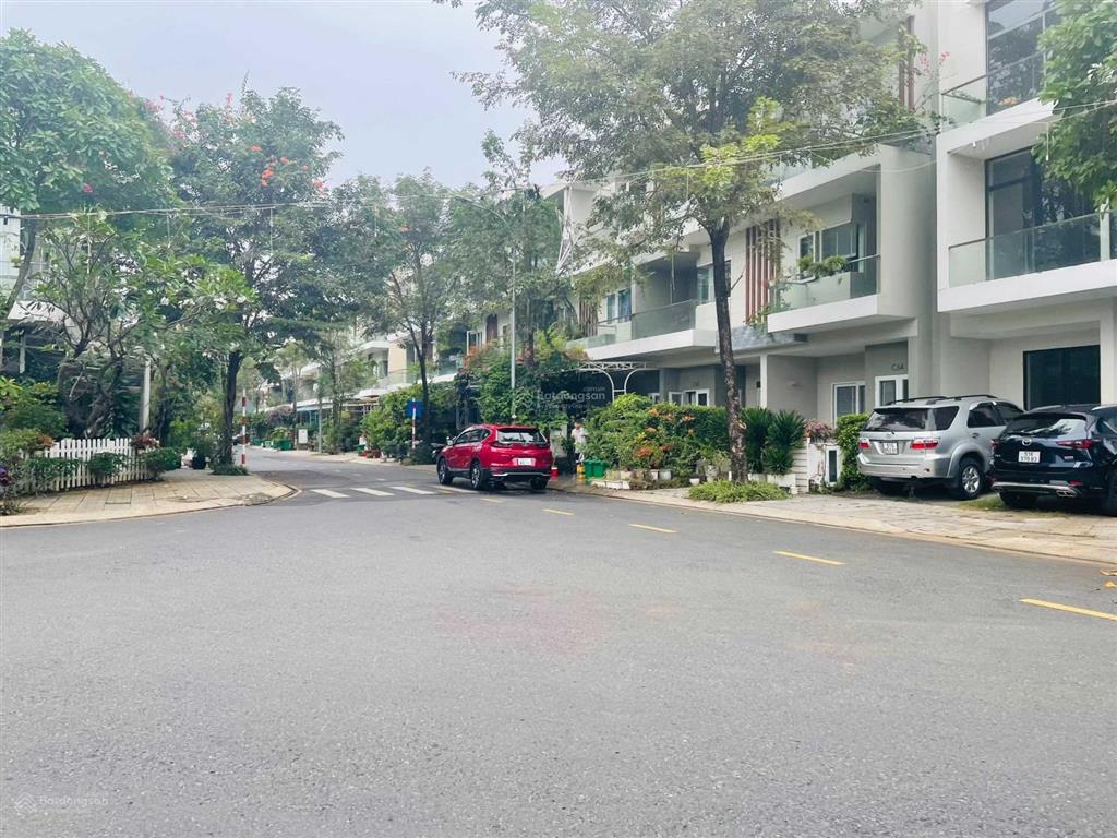 Cho thuê nhà phố rio vista, pl b, tp thủ đức, 1 trệt 2 lầu, 4 pn, 4wc, nhà đẹp, tiện ích cao cấp