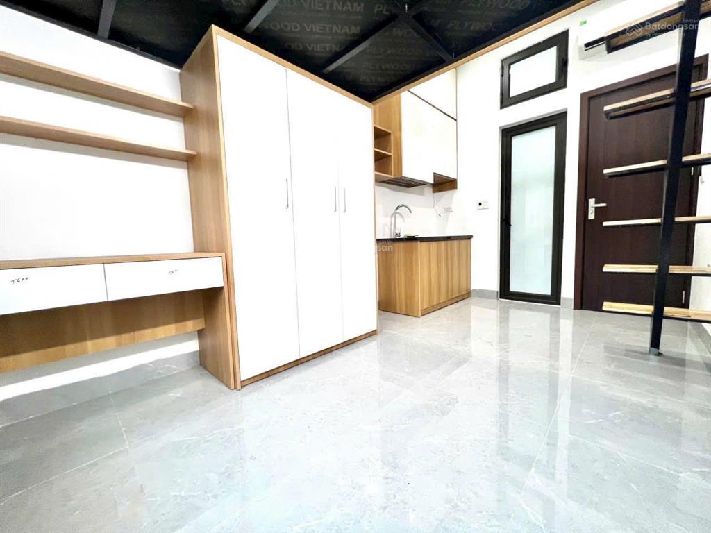 Bán gấp tòa ccmn nguyễn khuyến 7 tầng thang máy 26 phòng full đồ doanh thu ~90tr/tháng