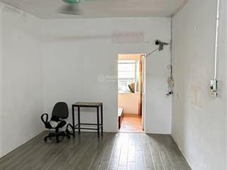 Bán căn hộ nghĩa tân 75m2, 2pn, 3 ban công thoáng mát