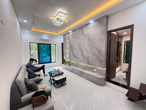 Bán căn hộ 120m2 3 ngủ, lô góc 3 mặt thoáng, có thể chia 4 ngủ, full nội thất