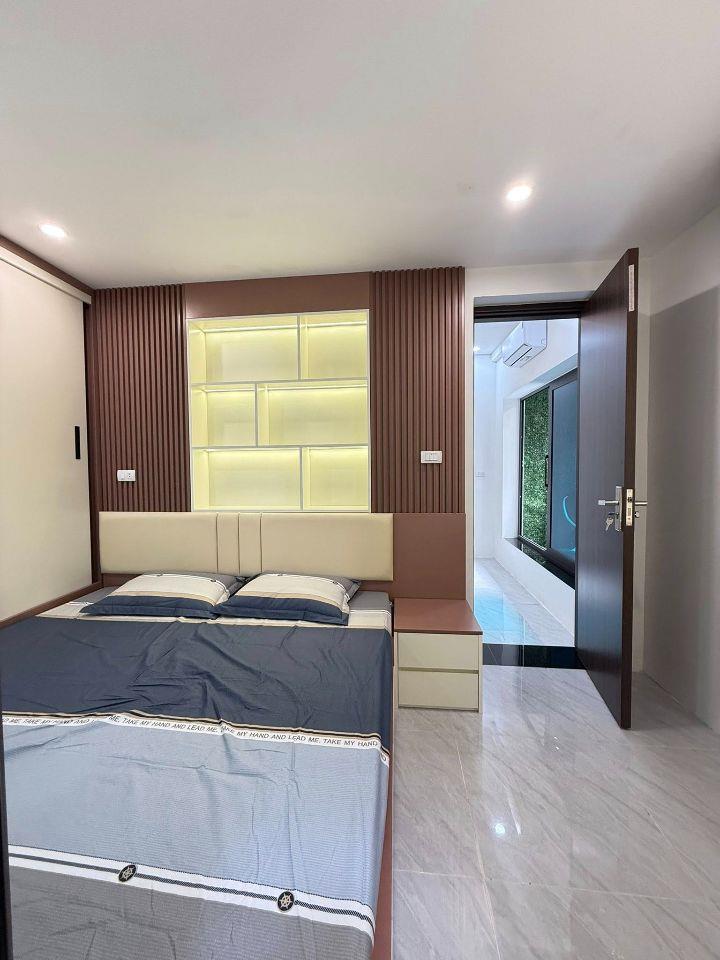 Bán căn hộ 120m2 3 ngủ, lô góc 3 mặt thoáng, có thể chia 4 ngủ, full nội thất