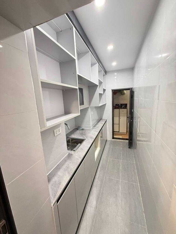 Bán căn hộ 120m2 3 ngủ, lô góc 3 mặt thoáng, có thể chia 4 ngủ, full nội thất