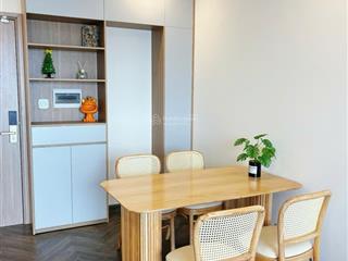 Tôi cần bán nhanh căn hộ 2pn 2wc view siêu đẹp full nội thất  vinhomes sky park bắc giang