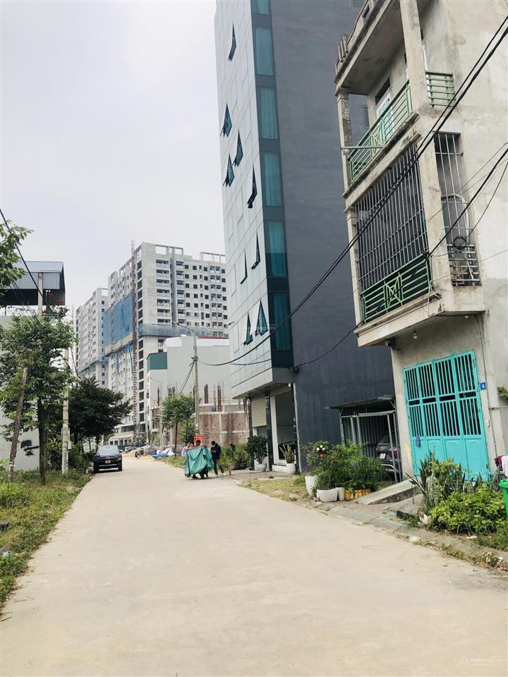 Chính chủ bán đất sổ đỏ khu đồng lớn  quang châu, cạnh ql1a, noxh, kinh doanh đông đúc. chỉ 3,3 tỷ