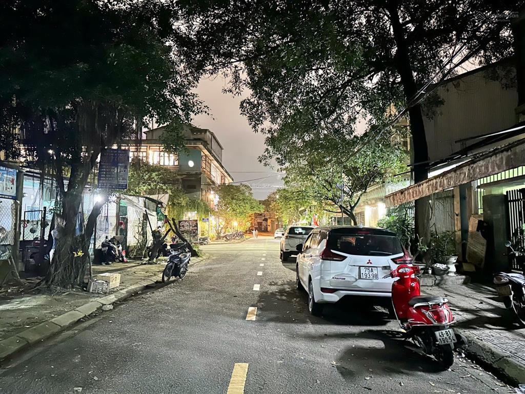 Đất 2 mặt tiền tôn thất dương kỵ, kqh trường bia, phường an cựu tp huế đối diện là view công viên