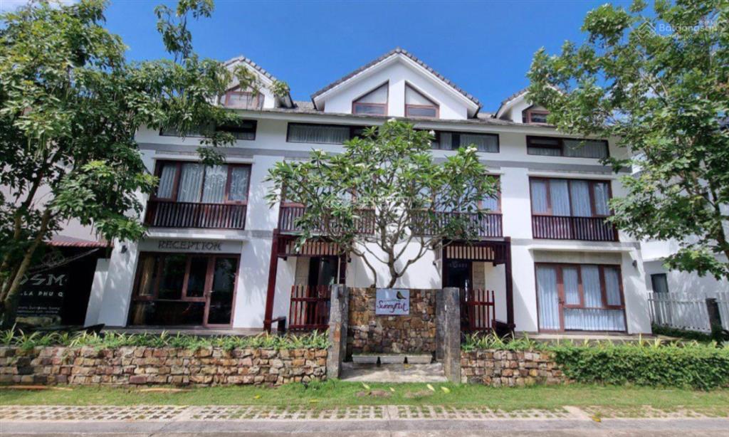 Cc cắt 50% căn biệt thự villa 4pn 3t dt 310m2 sổ lâu dài. được ở kd cho thuê 1tỷ/năm chỉ tt 11.5tỷ