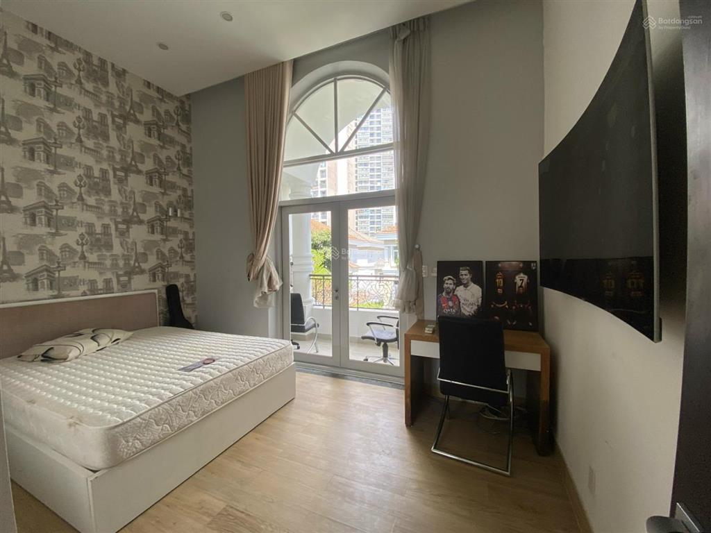 Chính chủ cần bán căn biệt thự liền hưng thái khu compound an ninh nhất tại phú mỹ hưng 27 tỷ