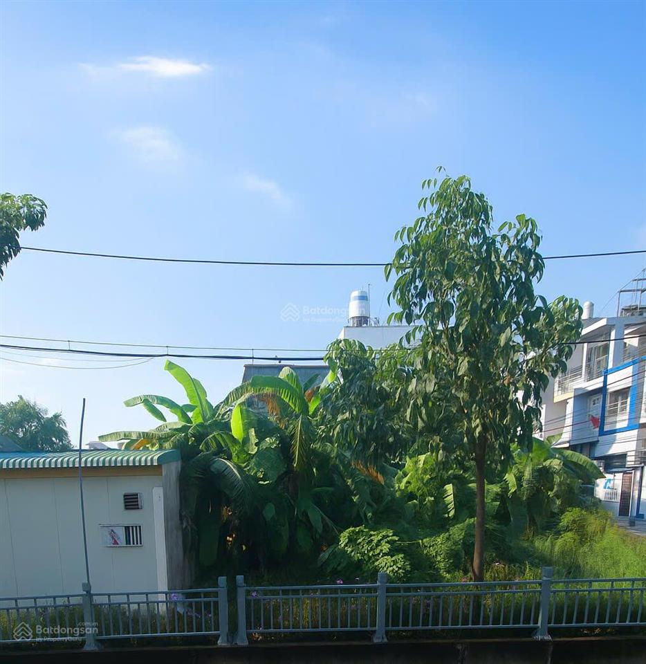 Đất mặt tiền gần trường cao đẳng điện lực, đường xe tải, ngang 6,4m * 17m