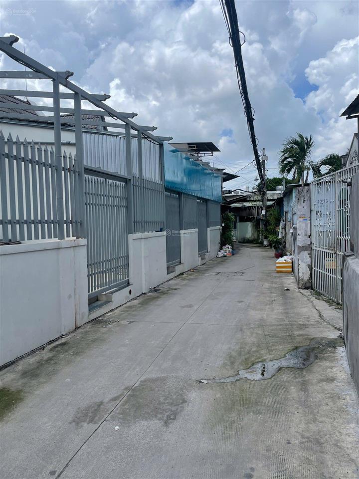 Đất 1/ đặng thúc vịnh gần thị trấn hóc môn