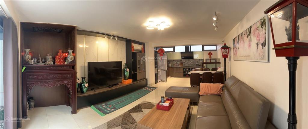 Chỉ 59 tỷ sở hữu biệt thự 3 thoáng vinhomes riverside,180m2 ,mt30m ,thang máy , kinh doanh .