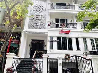 Bán lk fafilm 19 nguyễn trãi, dân trí cao, 91,2m2, mt 5,5m, giá 35,8tỷ, tiện ích đầy đủ