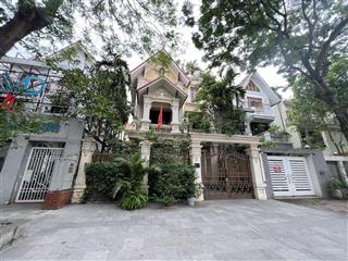 Biệt thự kđt văn quán ,215m2 , mặt tiền 10m ,giá  45,5tỷ , trái tim văn quán .