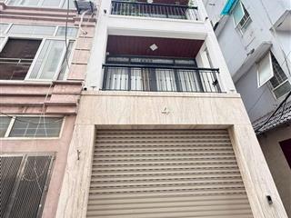Ô tô qua nhà cầu giấy,84m2,mt4m,giá31,8tỷ, thang máy,dòng tiền.