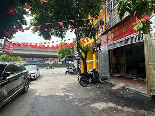 Đầu tư  bán nhà phân lô khuất duy tiến , 52m2 , mt5m ,giá21tỷ ,thoáng trước sau.