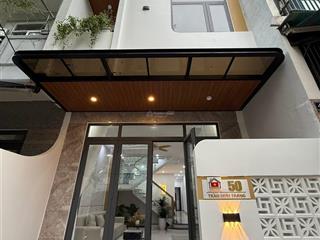 Bán nhà mới cứng trần hữu trang, 7,9 tỷ, 81m2, view đẹp