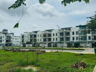 Bán đất nguyễn hoàng, an phú, q2, tp. hcm 10,5x20m, sổ hồng, hướng bắc, giá 40,9 tỷ