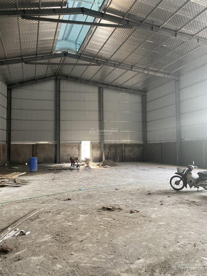 Cc cần cho thuê gấp 700m2 tại đông mỹ, thanh trì làm sx, kho lưu, sx may mặc in ấn giá 70k/m2