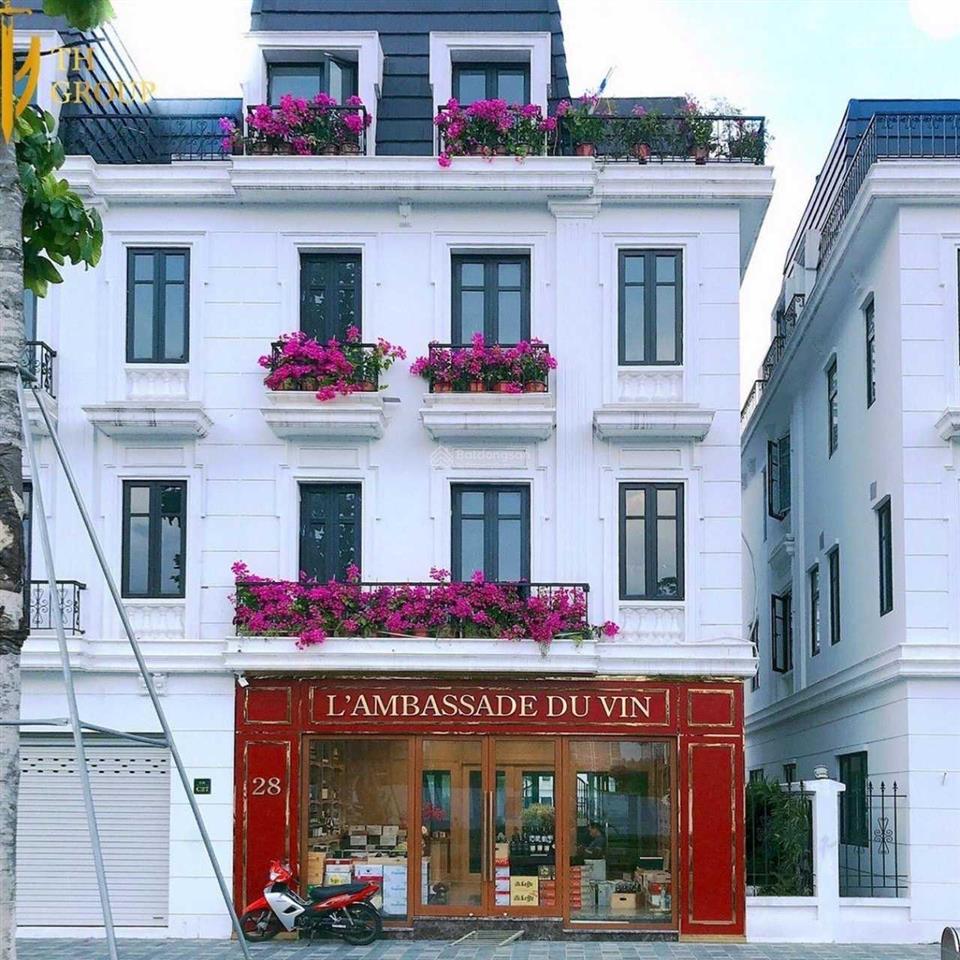 Bán shophouse embassy mặt đường 60m, vị trí đẹp, đang cho thuê giá cao, đối diện khu starlake