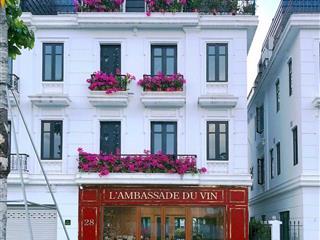 Bán shophouse embassy mặt đường 60m vị trí đẹp đang cho thuê giá cao đối diện khu starlake