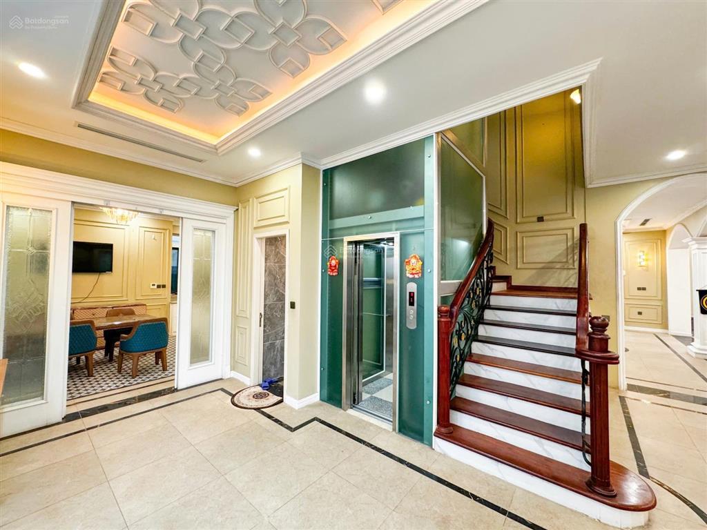 Bán biệt thự đơn lập tại vinhomes riverside, 136,2 tỷ, 415m2, pháp lý đầy đủ, full nội thất xịn