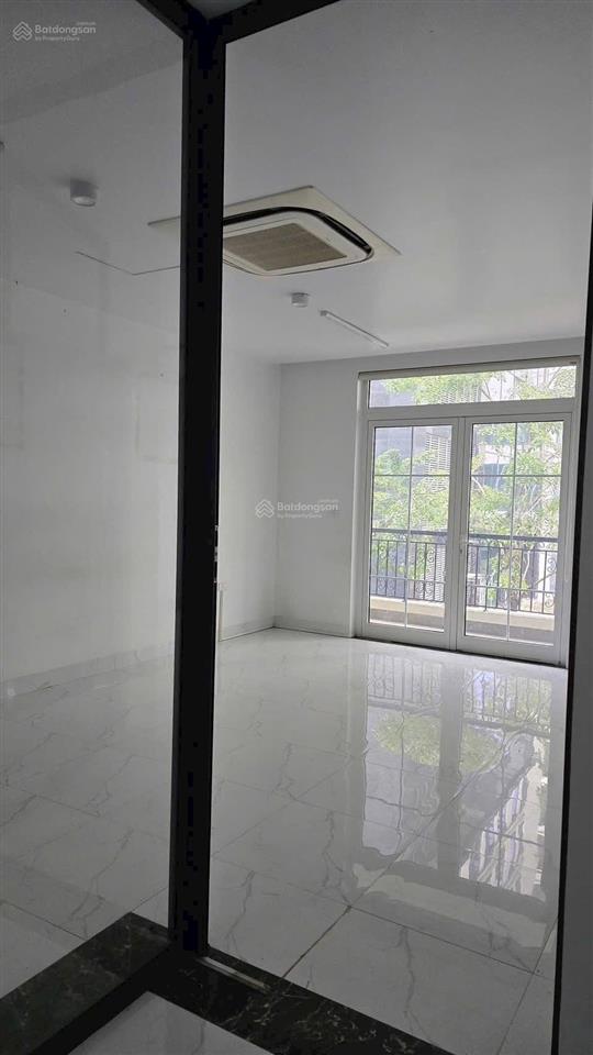 Bán bt imperia garden, nguyễn huy tưởng, 97 tỷ, 225m2, 4 tầng, đầy đủ nội thất lô góc đẹp nhất