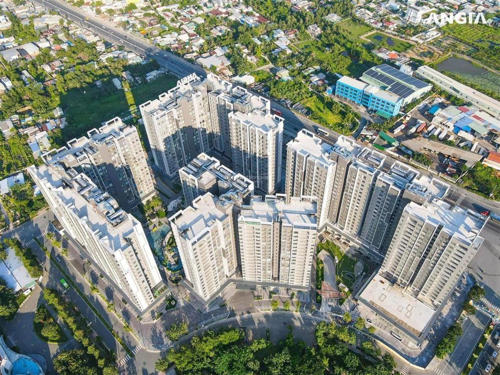 Bán căn 69m2 (2pn2wc)  view hồ bơi, có đầy đủ nội thất an cường  giá 3,3 tỷ có hỗ trợ khách vay