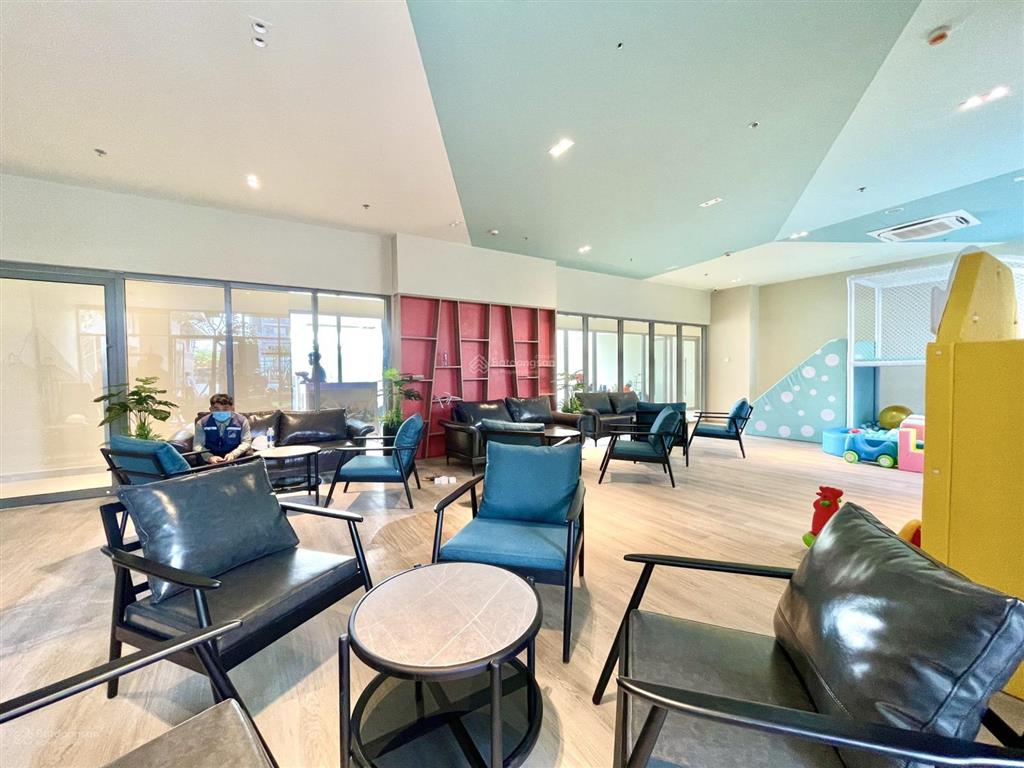 Bán căn 69m2 (2pn2wc)  view hồ bơi, có đầy đủ nội thất an cường  giá 3,3 tỷ có hỗ trợ khách vay