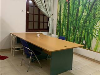 Cho thuê văn phòng lầu 2 mặt tiền đường hoa phượng, phú nhuận