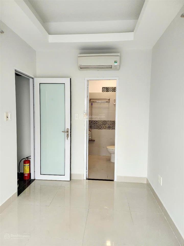 Còn duy nhất 1 phòng đẹp, mới, dạng phòng ở căn hộ cao cấp, giáp q1, ở q. bình thạnh.  0988 202 ***