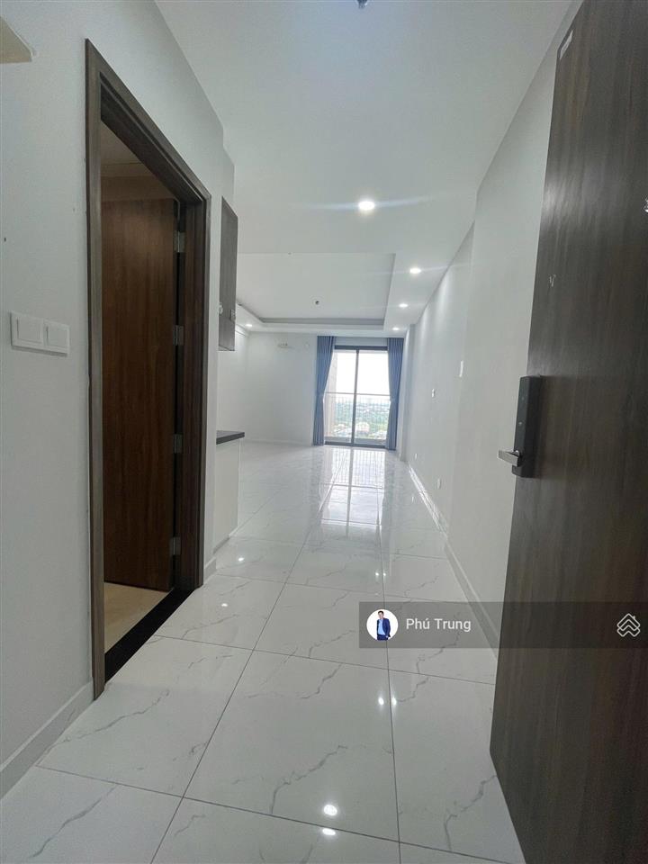 Bán căn hộ studio tại opal skyline sổ sẵn chỉ 1 tỷ 450.  0938 255 ***