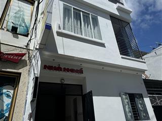 Giảm mạnh 200trieu bán nhanh nhà nghỉ 4 tầng gần biển nha trang,có dòng tiền 45trieu/tháng