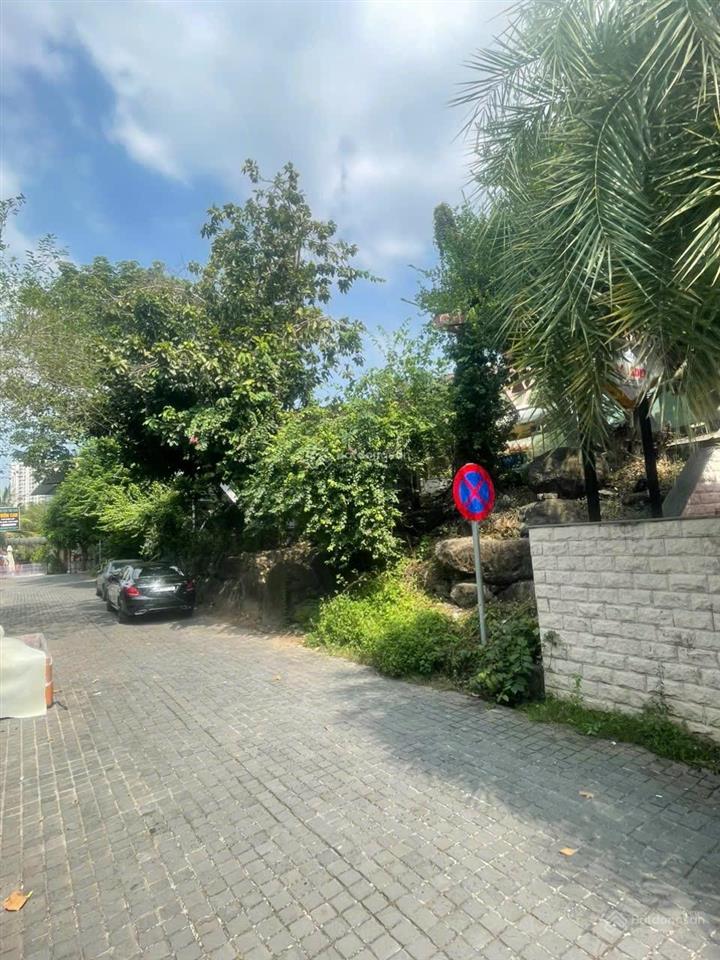 Bán nhà mặt tiền đường số 755 nguyễn duy trinh phú hữu, quận 9  340 tỷ