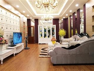 Cần bán gấp căn biệt thự đẹp hiện đại ngay giữa lòng thành phố