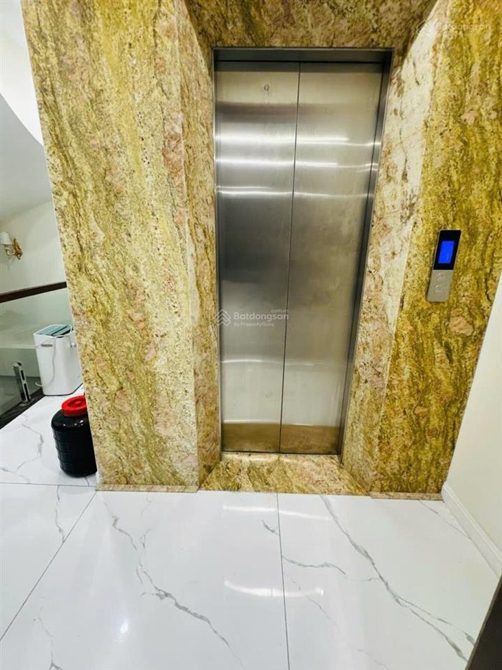 Mặt phố  7 tầng thang máy  kinh doanh đỉnh  nhà mới  vỉa hè rộng