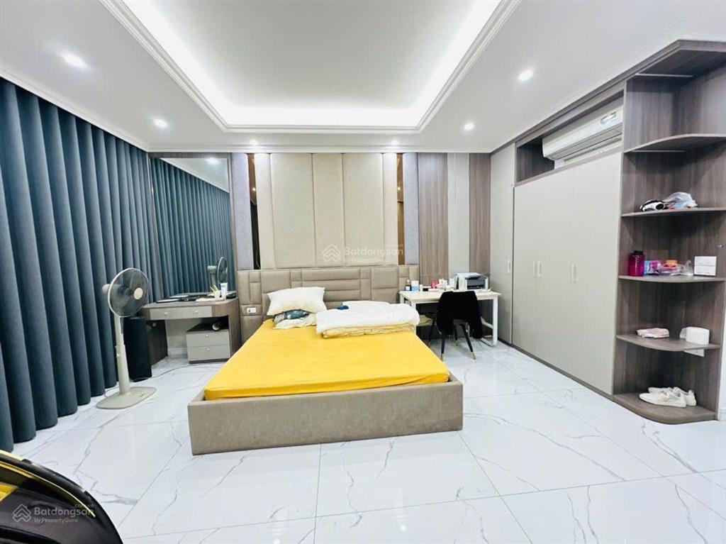 Mặt phố  7 tầng thang máy  kinh doanh đỉnh  nhà mới  vỉa hè rộng