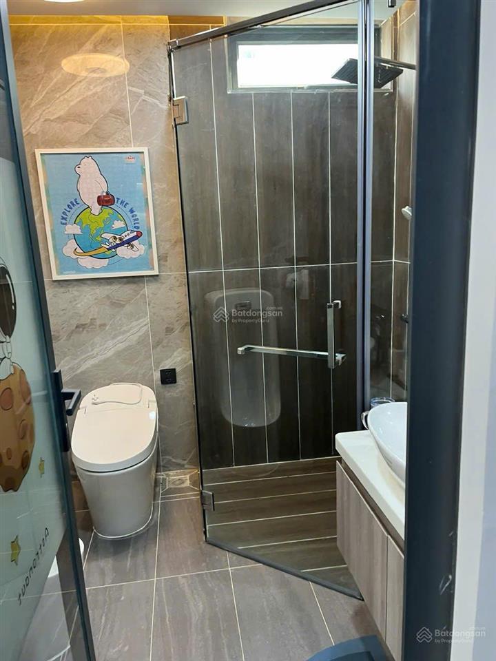 Cần bán biệt thự góc nine south full nội thất cao cấp, chỉ việc xách vali vào ở