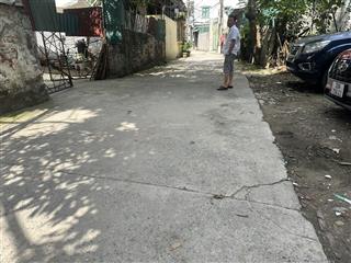 Chính chủ bán mảnh đất hơn trăm m giá nhỉnh 100tr/m. ô tô vào tận nhà
