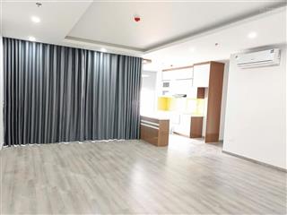 Chính chủ cần cho thuê căn góc 101m2 3pn 2wc tầng trung siêu đẹp, đầy đủ nội thất sẵn về ở ngay